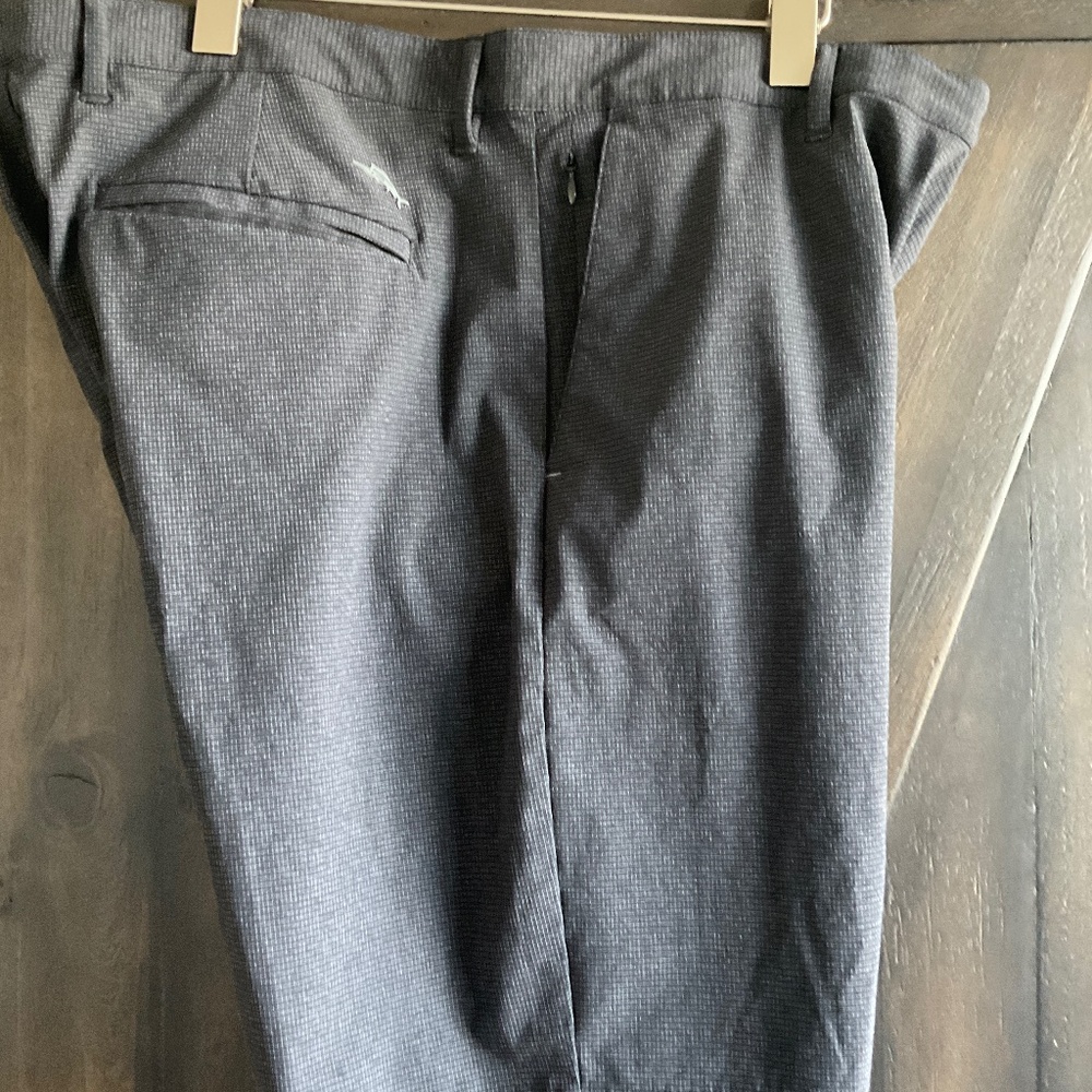 TOMMY BAHAMA MENS SHORTS